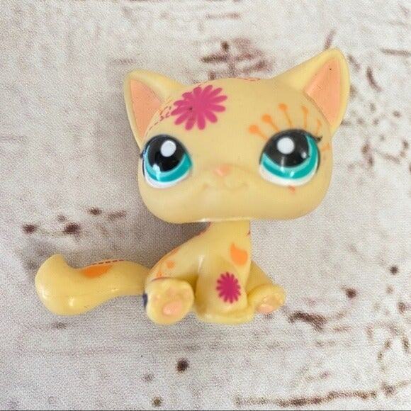 LITTLEST PET SHOP Yellow Kitty Cat - Picture 3 of 3